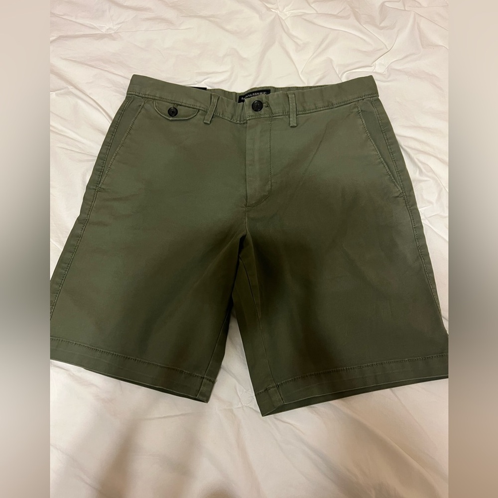 Men’s Banana Republic “Lived in Chino” shorts size 31 NWT